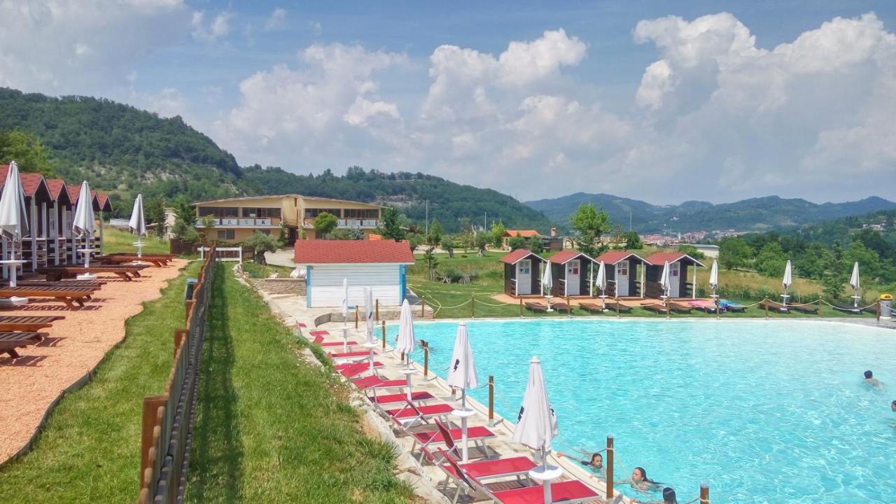 Relais Black Horse Millesimo Exterior photo
