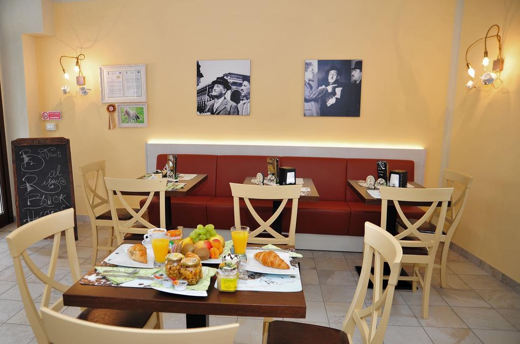 Relais Black Horse Millesimo Exterior photo